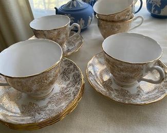 Vintage Set Tea Cups/Saucers England 