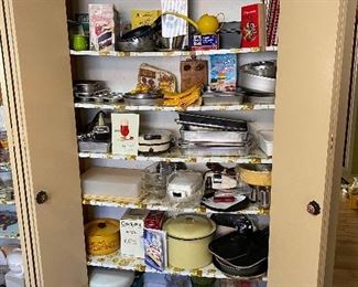 Pantry Filled!! Small Applainces, Bake Ware, Cook Ware, Plastic Ware