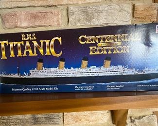 Titanic Model in Box