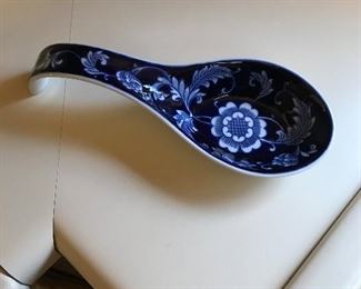 Spoon rest
