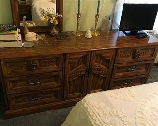 Dresser