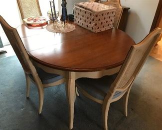 Dining room table w/4 chairs