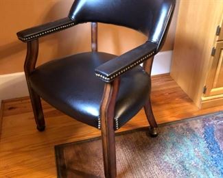 Stylish Black Leather Arm Chair with Casters
32"x21"x24"
4 Available!