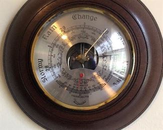 Vintage round shape wood barometer 