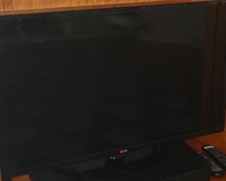 LG FLATSCREEN TV