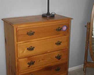 OAK CHEST