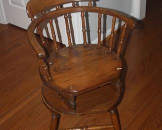 VINTAGE SWIVEL ORGAN CHAIR