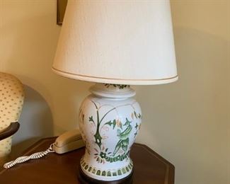 #19		Ginger Jar Asian Lamp 32" tall	 $35.00 

