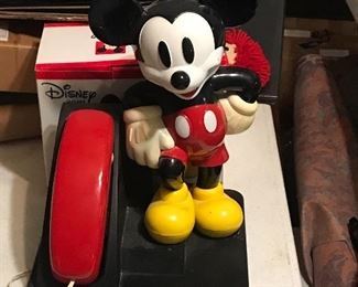 Mickey Mouse telephone