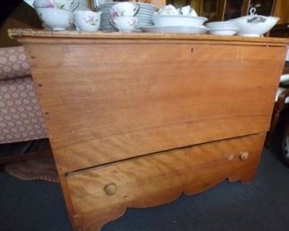 1800'S MULE CHEST W/DRAWER