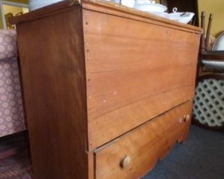 VIEW 2 EARLY MULE CHEST W/PEGS