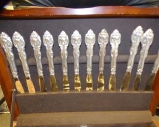 VIEW 2 CLOSEUP LA SCALA