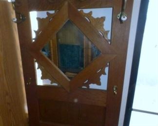 UNUSUAL OAK HALL SEAT