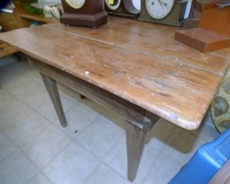 VIEW 2 PINE 3 BOARD TOP CUT NAILS