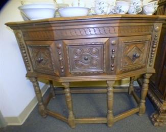 VIEW 2 OAK KITTINGER SERVER