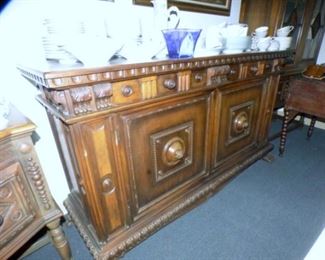 OAK KITTINGER SIDEBOARD