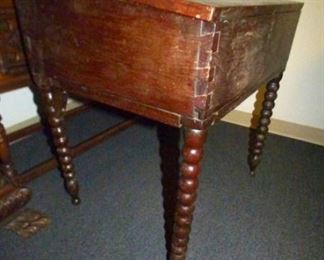 VIEW 3 SIDE W/EARLY TURNLEG STYLES