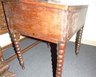 VIEW 4 W/DOVETAILED W/LIFT TOP