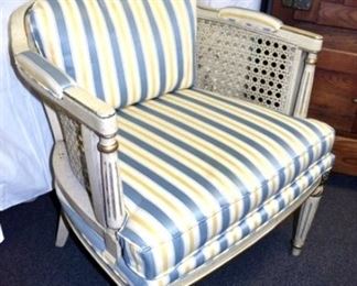 MID CENTURY ARM CHAIR