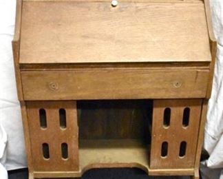 OAK CHILDS MISSION DESK