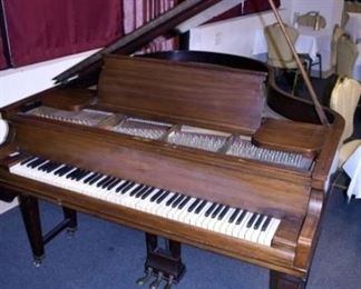 BABY GRANDE PIANO - SUPER CONDITION