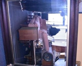 LRG. BEVELED ENTRY MIRROR W/SCALLOPED CORNERS