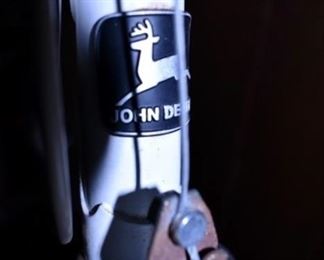 VIEW 2 JOHN DEERE BIKE ALL ORG.