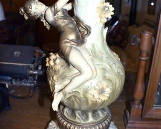 VIEW 2 CLOSEUP FIGURAL TABLE LAMP