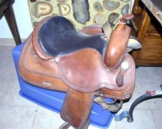 WESTERN SADDLE