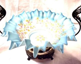 VIEW 2 CLOSEUP BRIDES BASKET