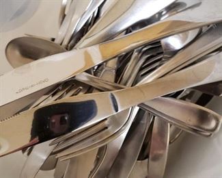 Stainless Flatware Set