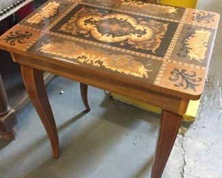 inlaid tiny table box
