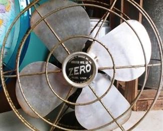 Vintage Zero Desk Fan