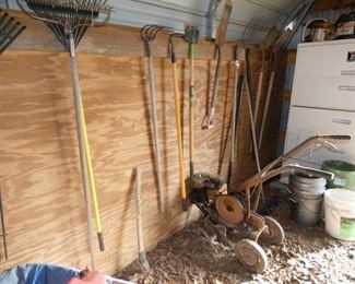 GARDEN TOOLS AND TILLER 