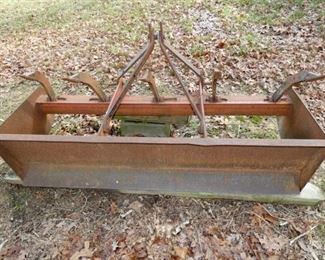 3PT HITCH 6FT. BOX BLADE 