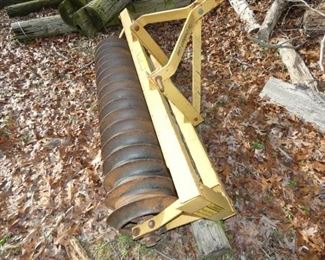 VIEW 2 CLOSEUP 3PT HITCH PACKER 