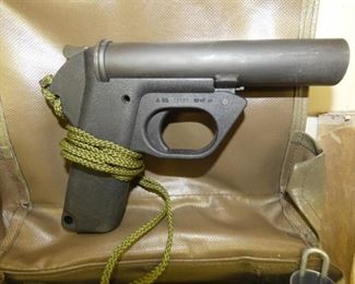 VIEW 2 CLOSEUP FLARE GUN 