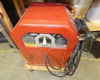 VIEW 2 CLOSEUP LINCOLN STICK WELDER 