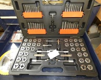 CRAFTSMAN TAP AND DYE SET 