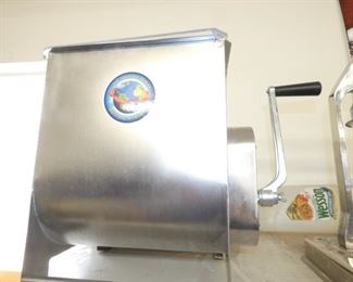 COMM. HAND CRANK SAUSAGE GRINDER 
