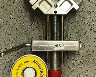 Adjustable Clamp