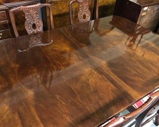 Aston Court by Henredon Hutch and Dining Room Table w 8 Chairs...Table is a Double Pedestal, Burl Wood Polished to a high sheen, the details are impeccable and pristine all these years later!