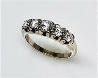 Lot 004a
Women's 1.2 Carat Diamond White Gold Ring