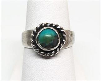 Lot 064
Vintage Turquoise .925 Ring