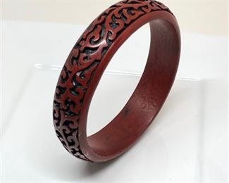 Lot 087
Vintage Carved Cinnabar Bracelet