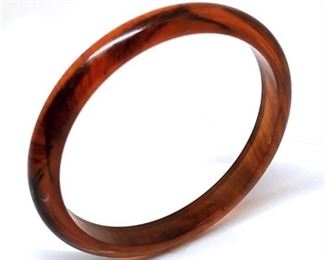 Lot 093
Vintage Bakelite Ink Spot Caramel Bangle Bracelet