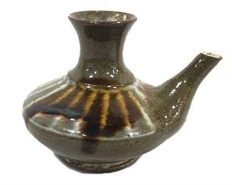 Lot 053
Middle Eastern Oil Lamp