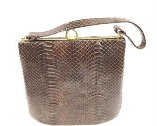 Lot 099
Vintage Snake Skin Structured Hand Bag