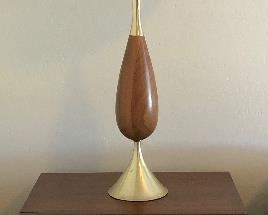 United MCM Bedroom Suite: Dresser w Mirror, Highboy and 2 Nightstands, 2 MCM Table Lamps 