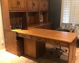 Oak Office Suite
